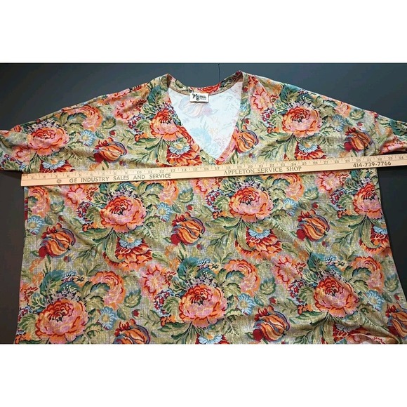 Show Me Your Mumu Skylar Slouch OVERSIZE Fresh Floral Top - Medium - Picture 9 of 10
